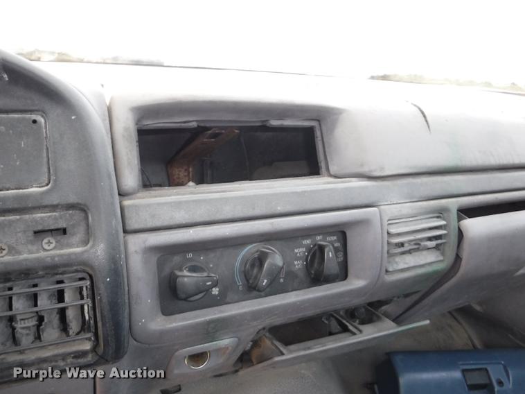 image for item CA9614 1994 Ford F450 Super Duty XL cab and chassis