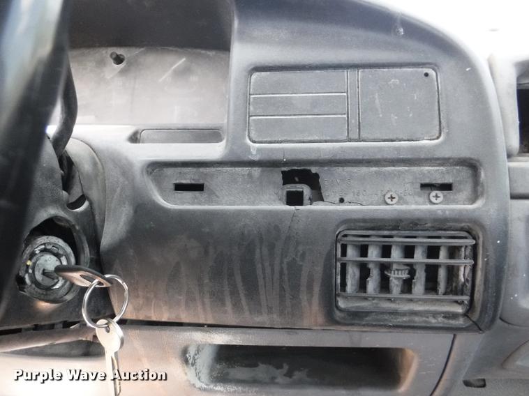 image for item CA9614 1994 Ford F450 Super Duty XL cab and chassis