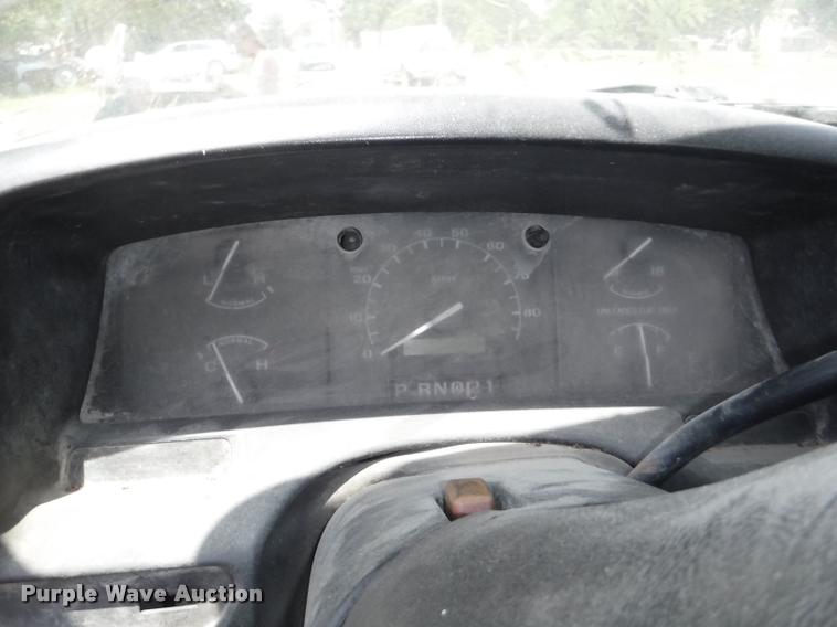 image for item CA9614 1994 Ford F450 Super Duty XL cab and chassis