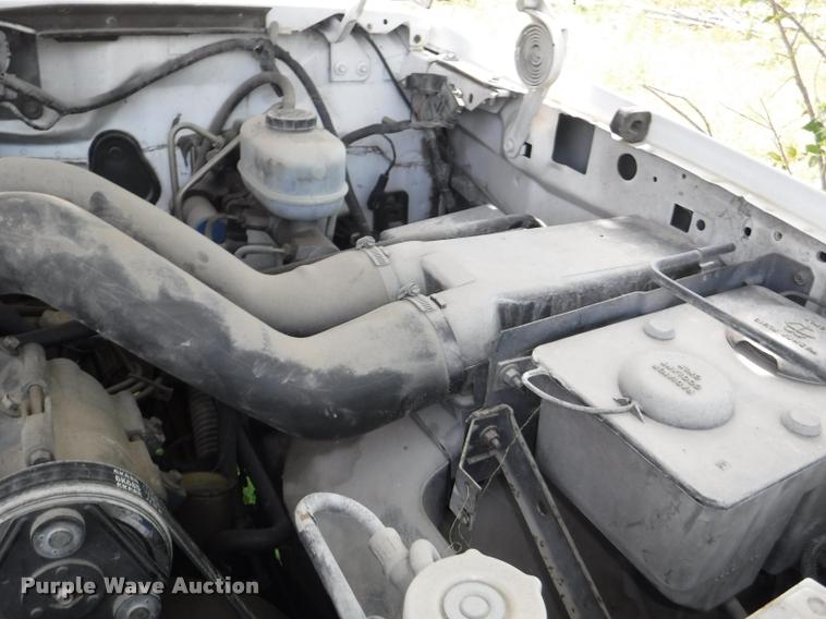 image for item CA9614 1994 Ford F450 Super Duty XL cab and chassis