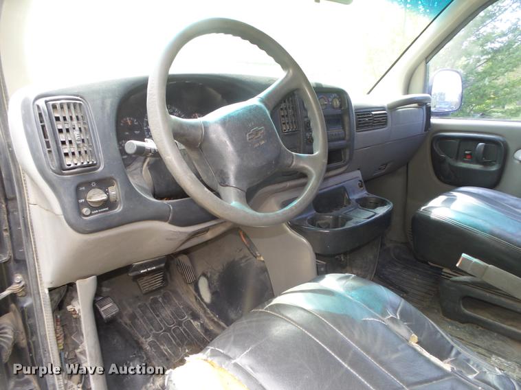 image for item DA0664 1998 Chevrolet Express 1500 Cargo van