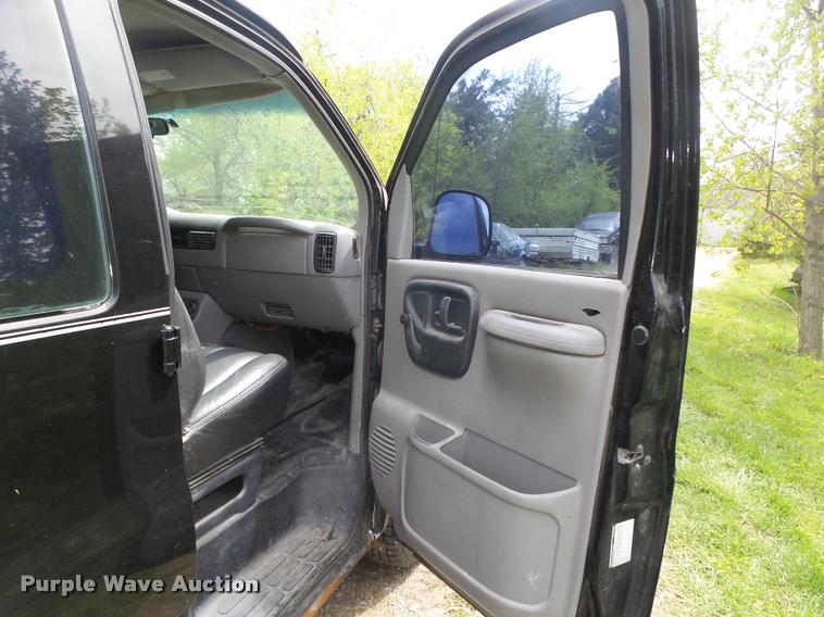 image for item DA0664 1998 Chevrolet Express 1500 Cargo van