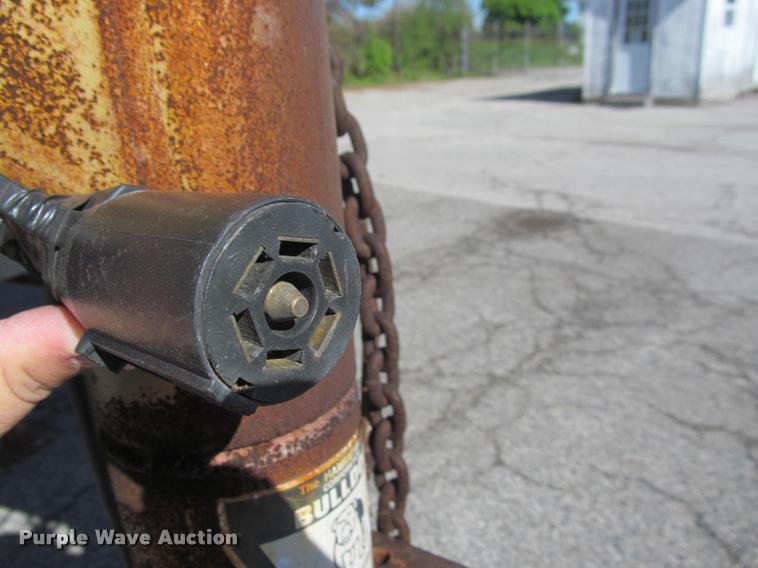 image for item DA1013 1997 Featherlite 4930 enclosed cargo trailer