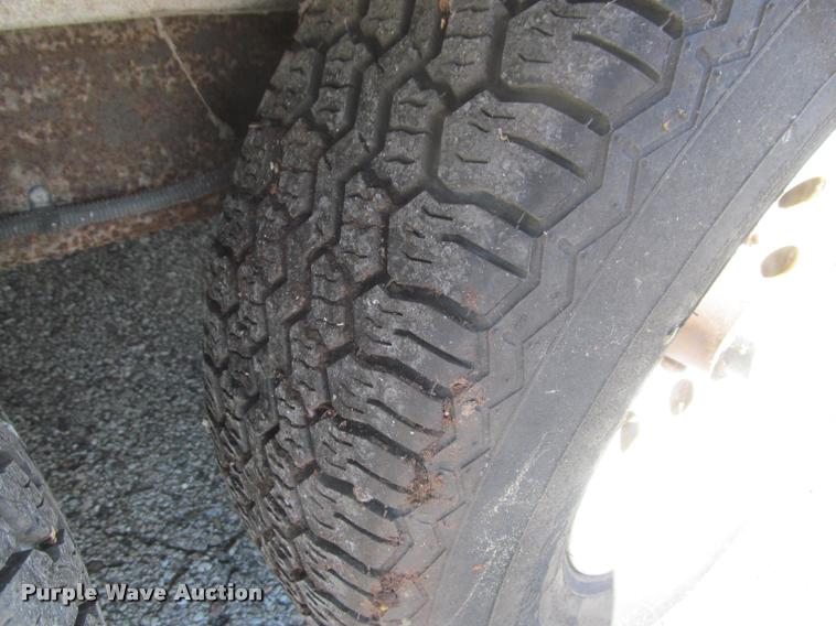 image for item DA1014 1997 Featherlite 4930 enclosed cargo trailer