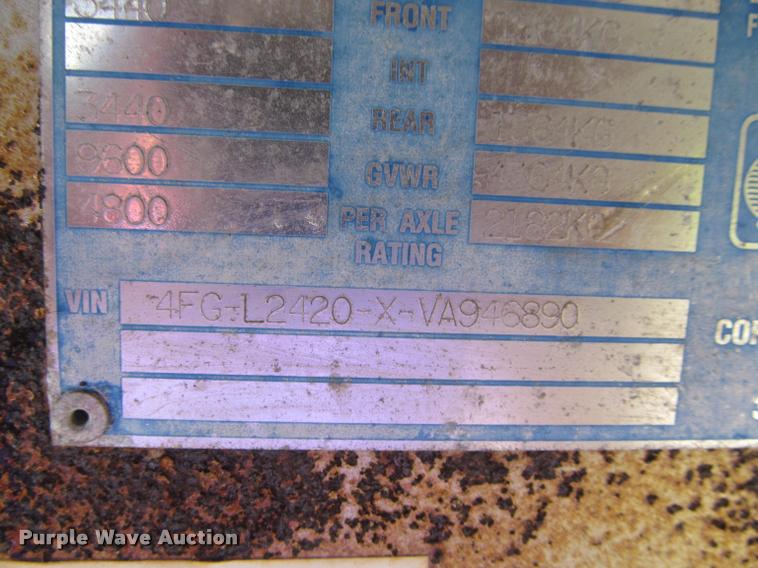 image for item DA1014 1997 Featherlite 4930 enclosed cargo trailer