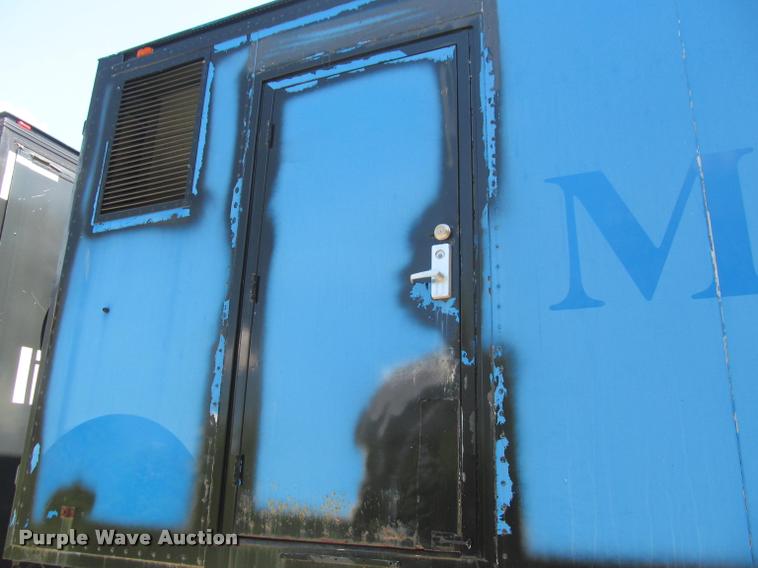 image for item DA1015 2001 Kard SDTA-80K-53 single expandable display trailer