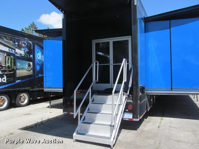 image for item DA1017 2001 Kard-Craftsmen SDTA-55K-53 double expandable display trailer