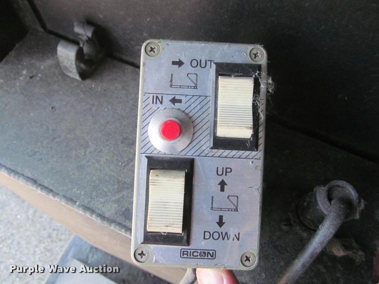 image for item DA1017 2001 Kard-Craftsmen SDTA-55K-53 double expandable display trailer