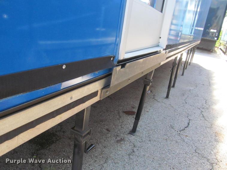 image for item DA1017 2001 Kard-Craftsmen SDTA-55K-53 double expandable display trailer