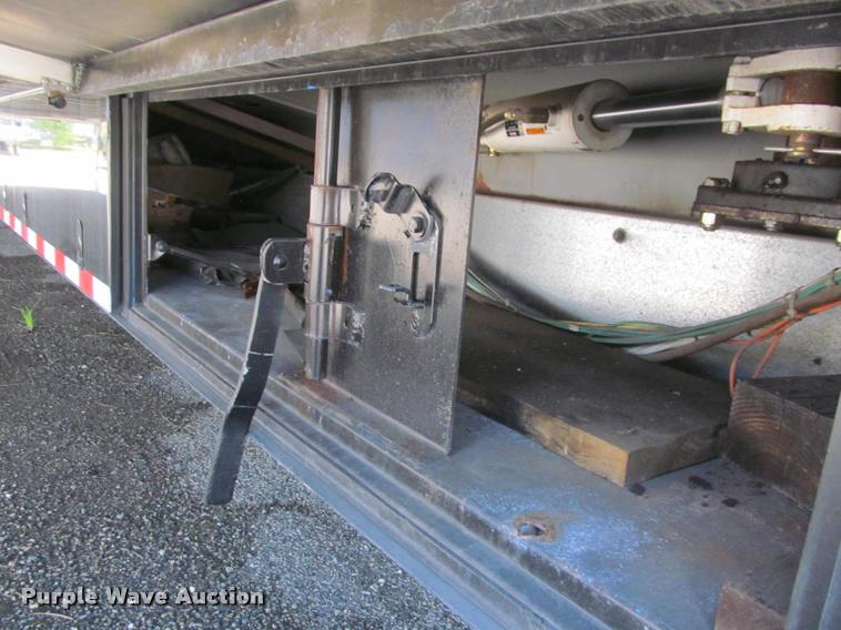 image for item DA1017 2001 Kard-Craftsmen SDTA-55K-53 double expandable display trailer