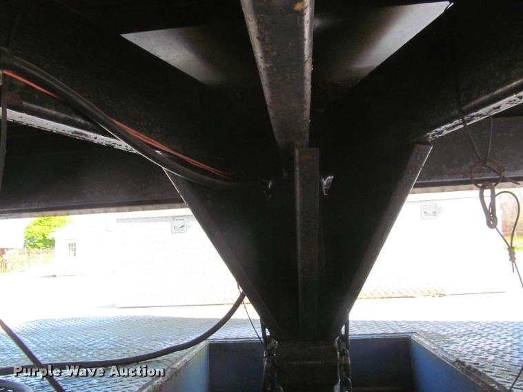 image for item DA1018 2003 Cargomate Eliminator enclosed cargo trailer