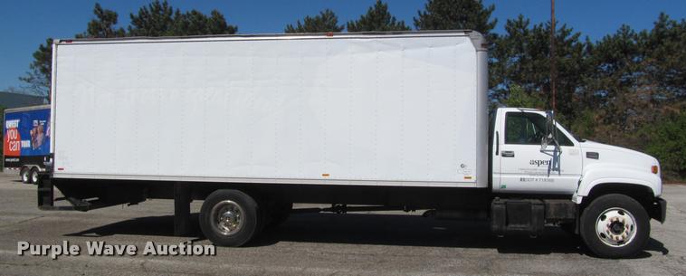 image for item DA1019 2000 GMC C6500 box truck