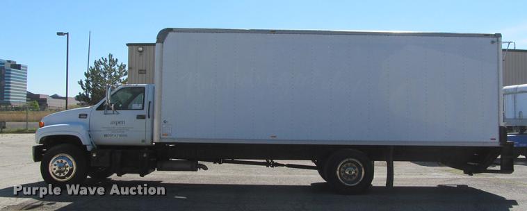 image for item DA1019 2000 GMC C6500 box truck