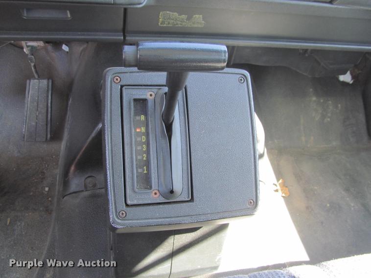 image for item DA1019 2000 GMC C6500 box truck