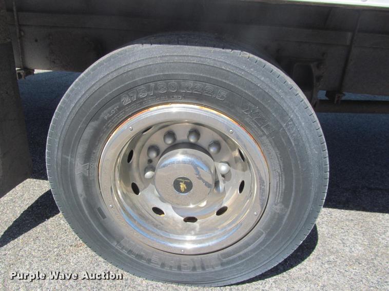 image for item DA1019 2000 GMC C6500 box truck