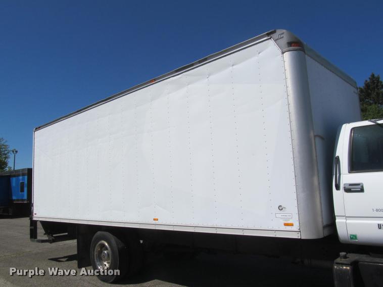 image for item DA1019 2000 GMC C6500 box truck