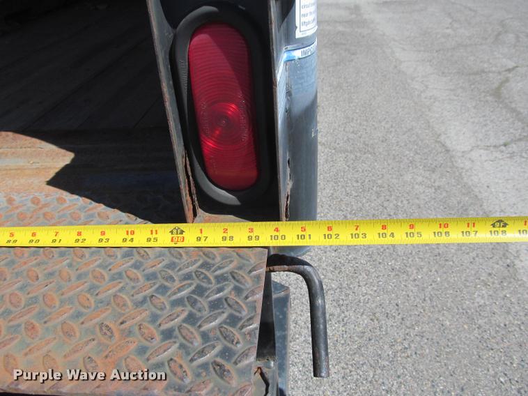 image for item DA1019 2000 GMC C6500 box truck