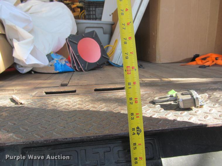 image for item DA1020 2001 GMC C7500 box truck