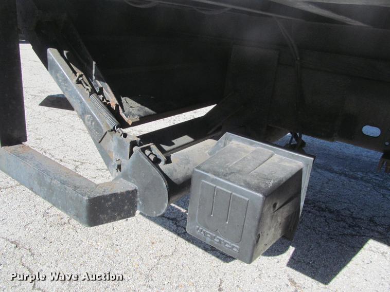 image for item DA1020 2001 GMC C7500 box truck