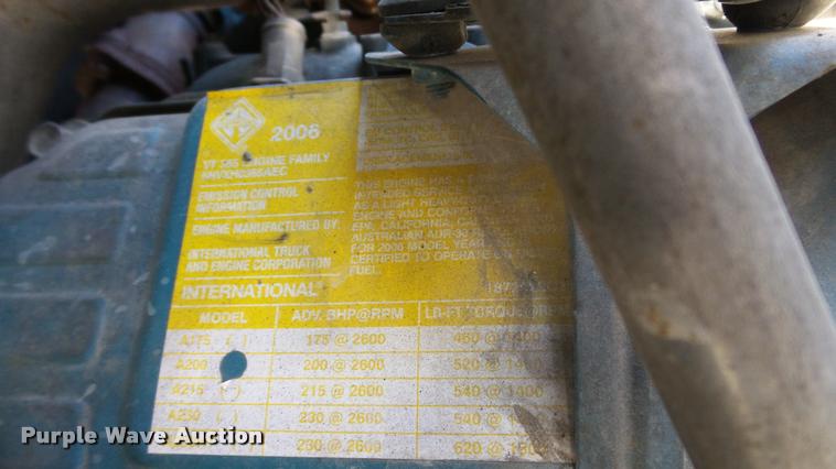 image for item DA1079 2007 International 4200 truck cab and chassis