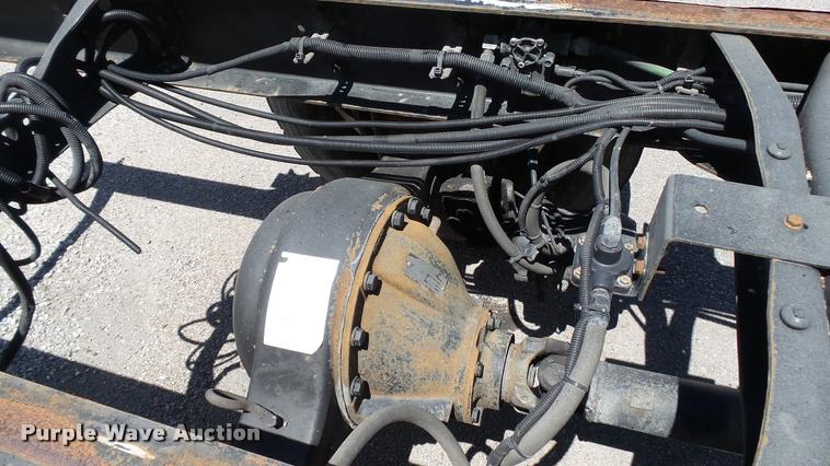 image for item DA1079 2007 International 4200 truck cab and chassis