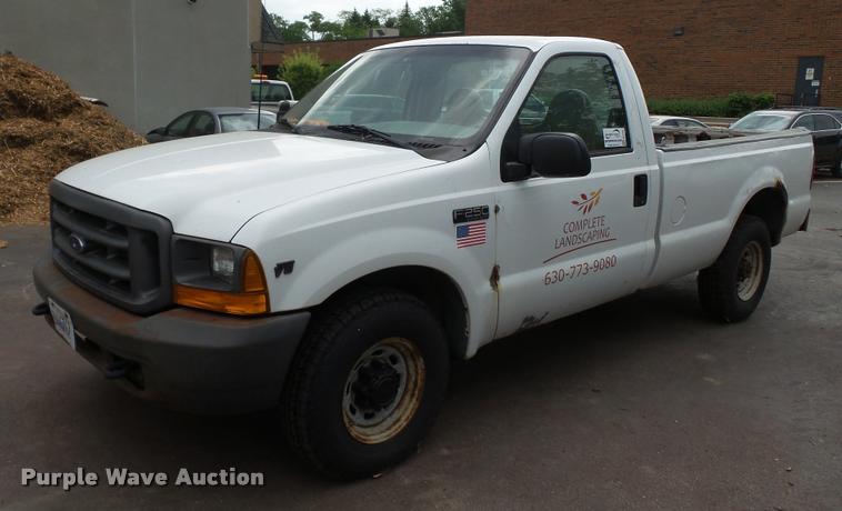 image for item DA1082 2000 Ford F250 Super Duty pickup truck