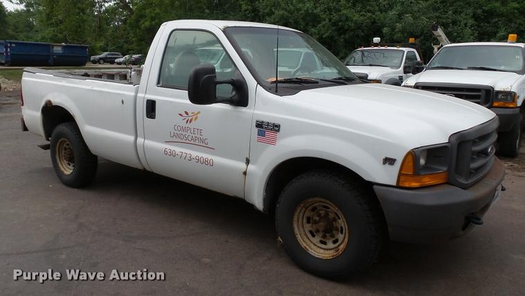 image for item DA1082 2000 Ford F250 Super Duty pickup truck