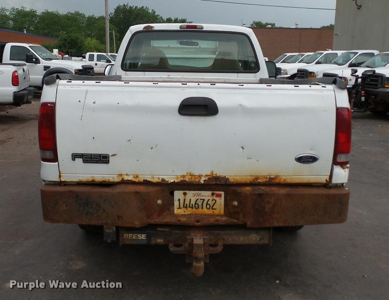 image for item DA1082 2000 Ford F250 Super Duty pickup truck