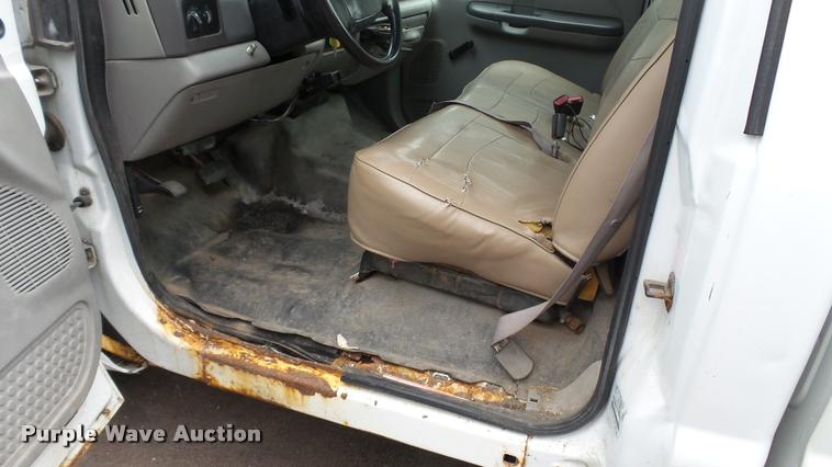 image for item DA1082 2000 Ford F250 Super Duty pickup truck