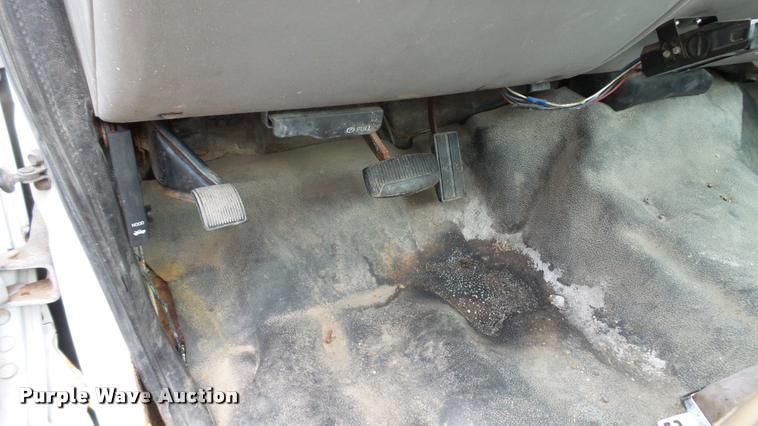 image for item DA1082 2000 Ford F250 Super Duty pickup truck