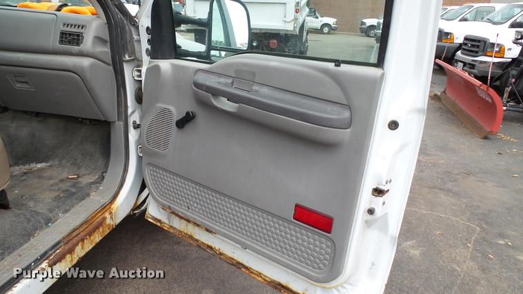 image for item DA1082 2000 Ford F250 Super Duty pickup truck