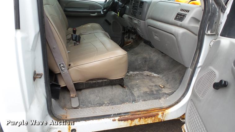 image for item DA1082 2000 Ford F250 Super Duty pickup truck