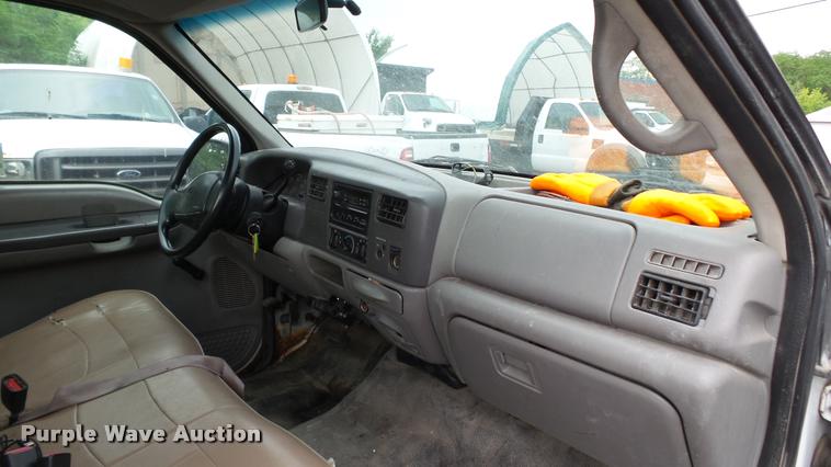 image for item DA1082 2000 Ford F250 Super Duty pickup truck