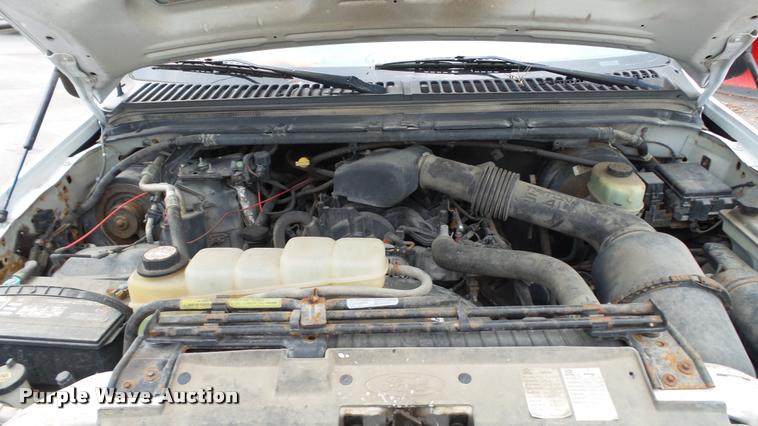 image for item DA1082 2000 Ford F250 Super Duty pickup truck