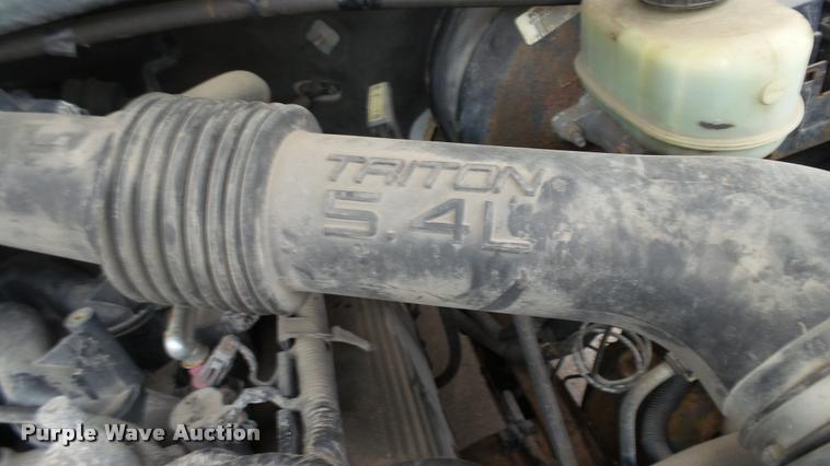 image for item DA1082 2000 Ford F250 Super Duty pickup truck