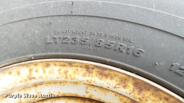 image for item DA1082 2000 Ford F250 Super Duty pickup truck