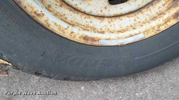 image for item DA1082 2000 Ford F250 Super Duty pickup truck