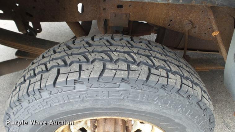 image for item DA1082 2000 Ford F250 Super Duty pickup truck