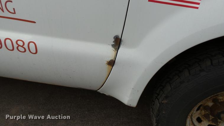 image for item DA1082 2000 Ford F250 Super Duty pickup truck