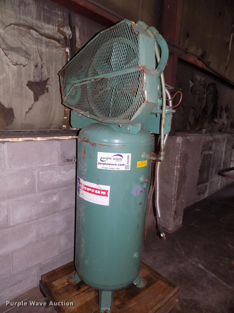 image for item DA3006 Champion VR5-6 vertical air compressor