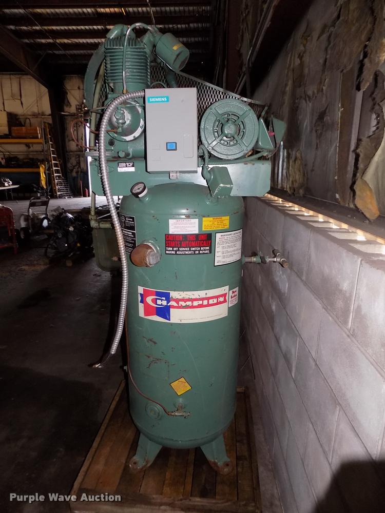 image for item DA3006 Champion VR5-6 vertical air compressor