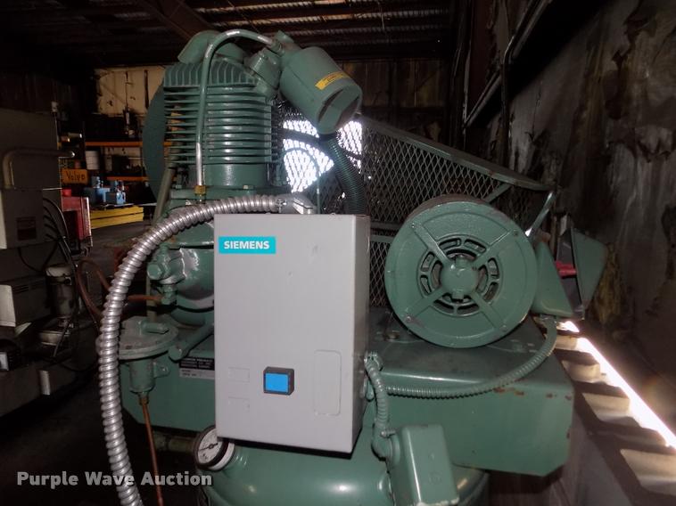 image for item DA3006 Champion VR5-6 vertical air compressor