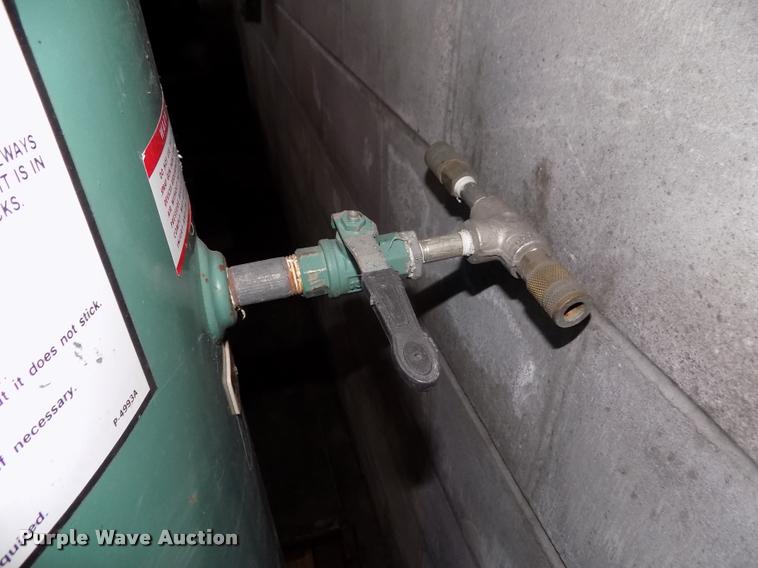 image for item DA3006 Champion VR5-6 vertical air compressor