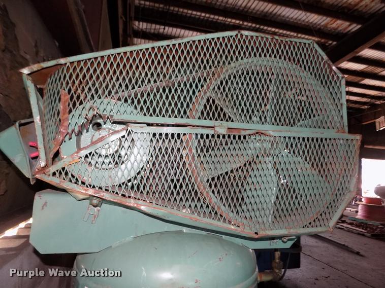 image for item DA3006 Champion VR5-6 vertical air compressor