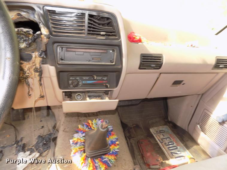 image for item DA3016 1992 Ford Ranger XLT pickup truck