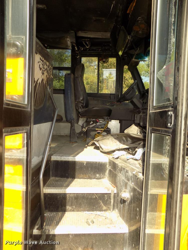 image for item DA3018 2008 Freightliner B2 school bus