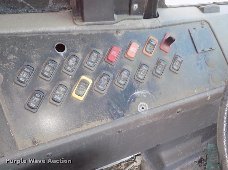 image for item DA3018 2008 Freightliner B2 school bus