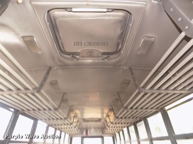 image for item DA3018 2008 Freightliner B2 school bus