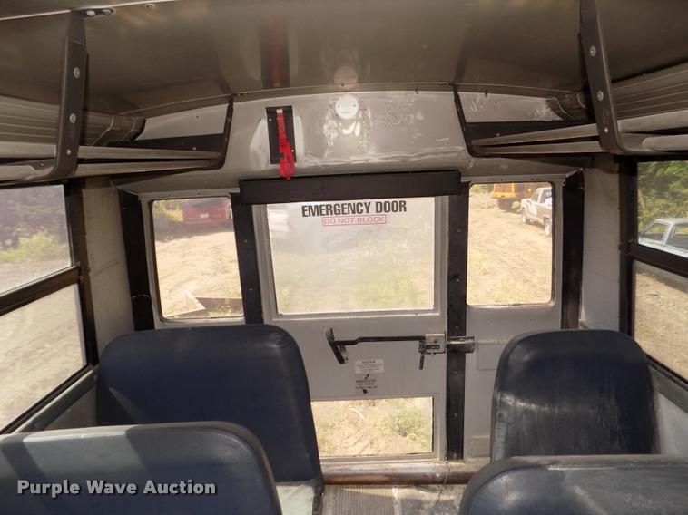 image for item DA3018 2008 Freightliner B2 school bus