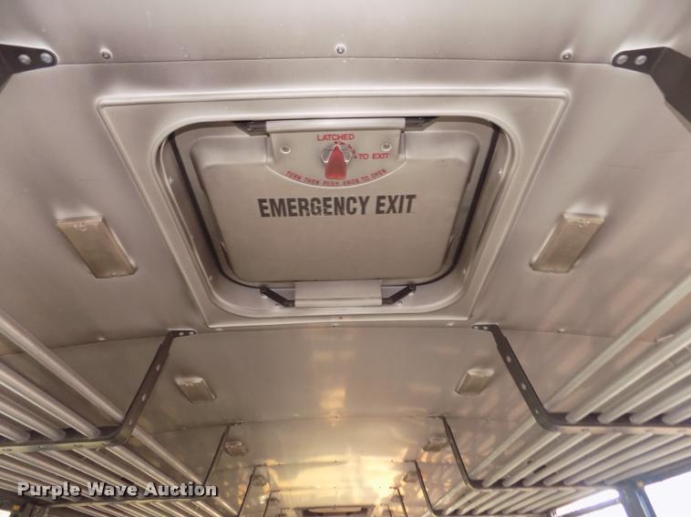 image for item DA3018 2008 Freightliner B2 school bus